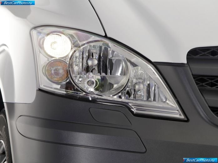 2011 Mercedes-Benz Vito - фотография 64 из 76