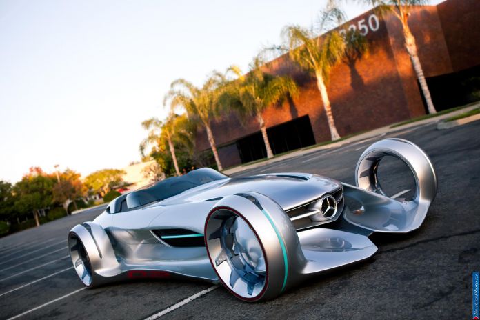 2011 Mercedes-Benz Silver Arrow Concept - фотография 2 из 5