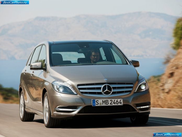 2012 Mercedes-Benz B-class - фотография 1 из 178