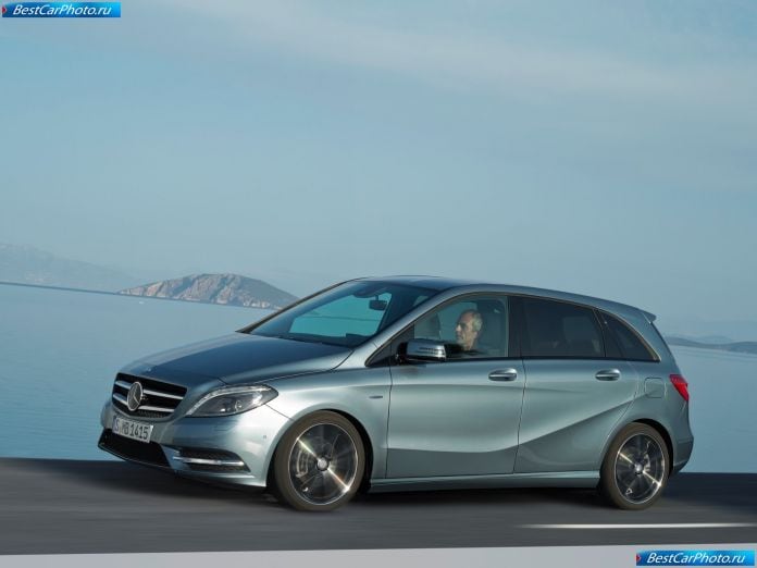 2012 Mercedes-Benz B-class - фотография 21 из 178 2012 Mercedes-Benz B-class - фотография 21 из 178