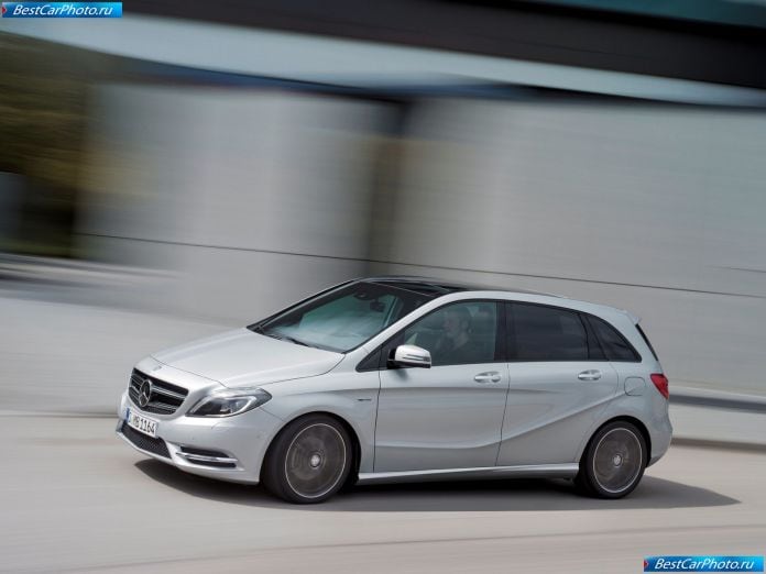 2012 Mercedes-Benz B-class - фотография 23 из 178 2012 Mercedes-Benz B-class - фотография 23 из 178