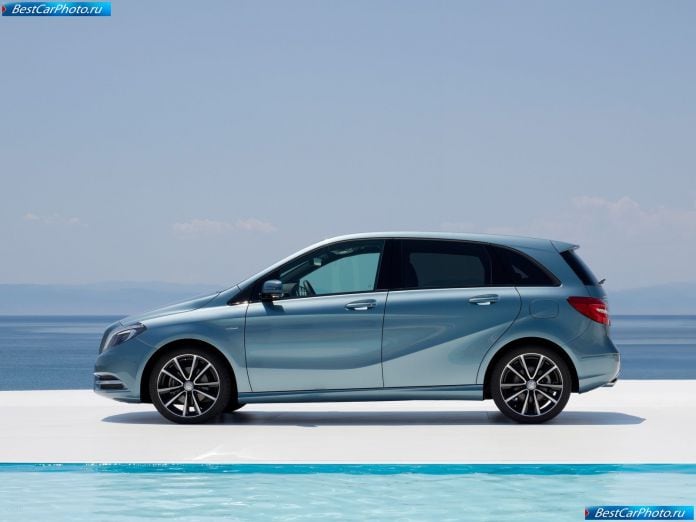 2012 Mercedes-Benz B-class - фотография 37 из 178