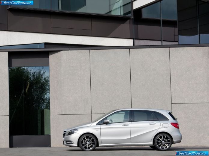 2012 Mercedes-Benz B-class - фотография 42 из 178