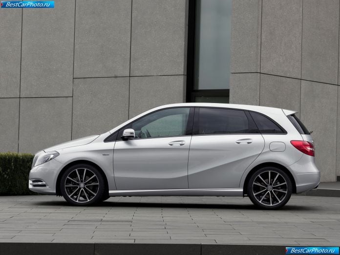 2012 Mercedes-Benz B-class - фотография 43 из 178