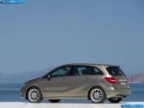 mercedes-benz_2012-b-class_1600x1200_059.jpg