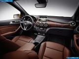 mercedes-benz_2012-b-class_1600x1200_098.jpg
