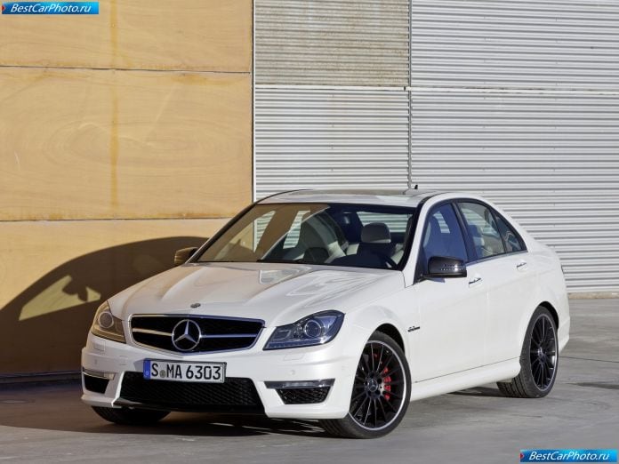 2012 Mercedes-Benz C63 Amg - фотография 10 из 51