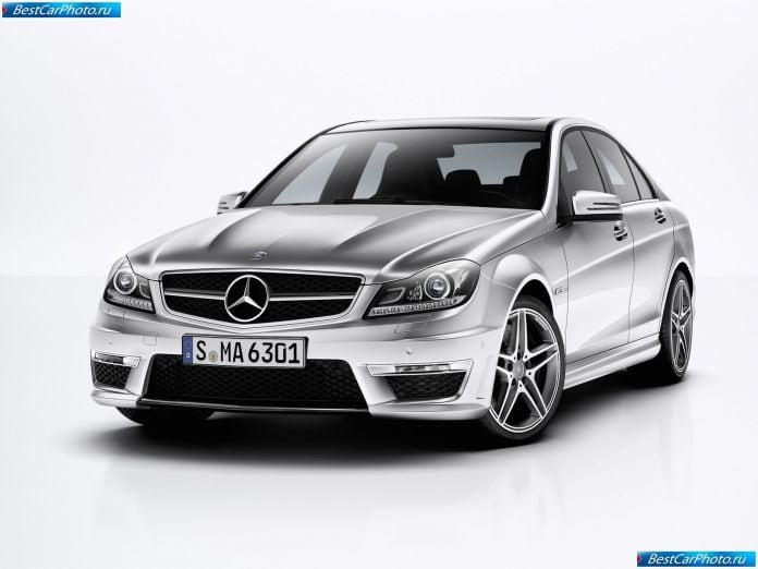 2012 Mercedes-Benz C63 Amg - фотография 23 из 51