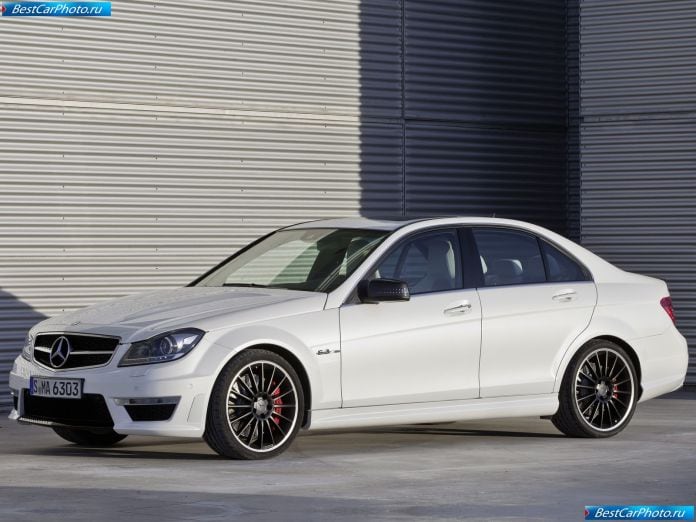 2012 Mercedes-Benz C63 Amg - фотография 25 из 51 2012 Mercedes-Benz C63 Amg - фотография 25 из 51