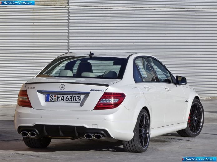 2012 Mercedes-Benz C63 Amg - фотография 29 из 51