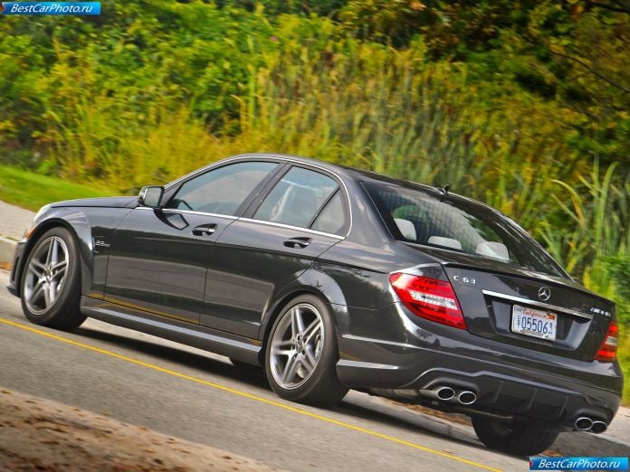 2012 Mercedes-Benz C63 Amg - фотография 30 из 51