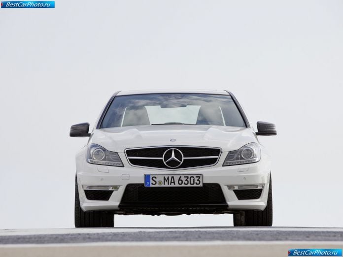 2012 Mercedes-Benz C63 Amg - фотография 33 из 51 2012 Mercedes-Benz C63 Amg - фотография 33 из 51