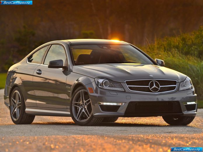 2012 Mercedes-Benz C63 Amg Coupe - фотография 1 из 58 2012 Mercedes-Benz C63 Amg Coupe - фотография 1 из 58