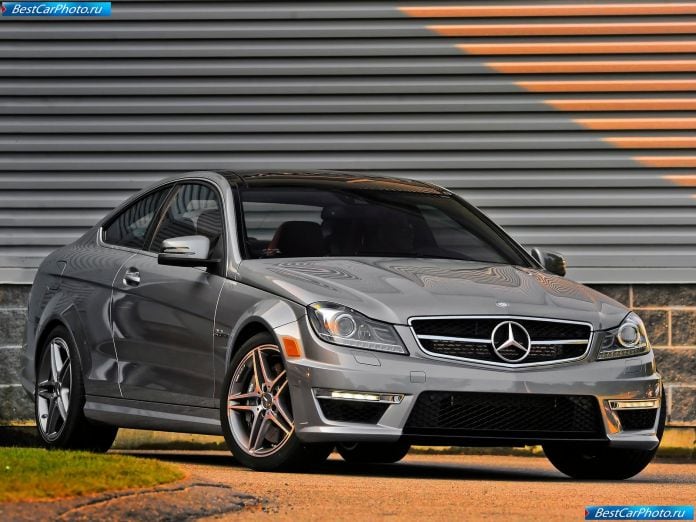 2012 Mercedes-Benz C63 Amg Coupe - фотография 4 из 58