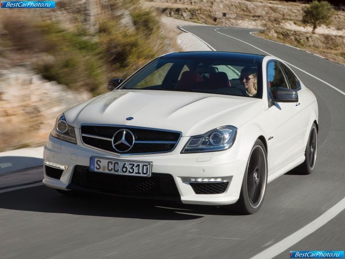 2012 Mercedes-Benz C63 Amg Coupe - фотография 14 из 58