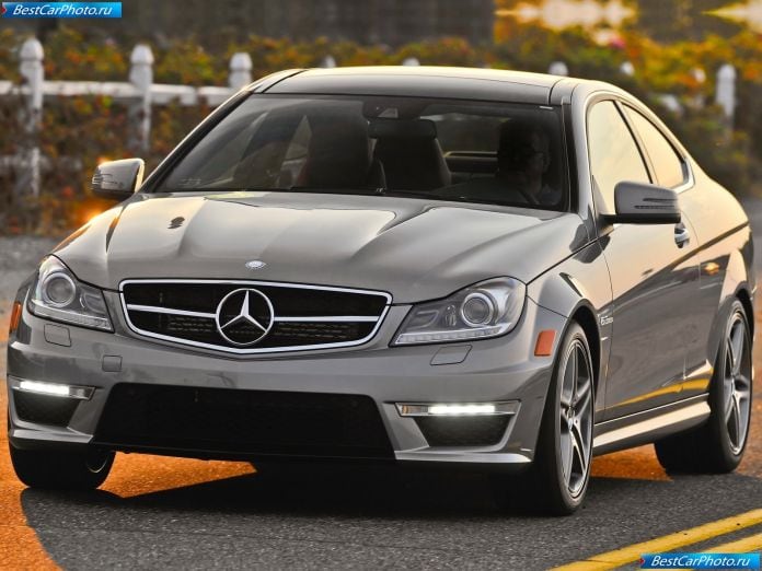 2012 Mercedes-Benz C63 Amg Coupe - фотография 17 из 58 2012 Mercedes-Benz C63 Amg Coupe - фотография 17 из 58