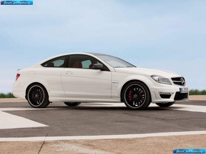 2012 Mercedes-Benz C63 Amg Coupe - фотография 20 из 58 2012 Mercedes-Benz C63 Amg Coupe - фотография 20 из 58