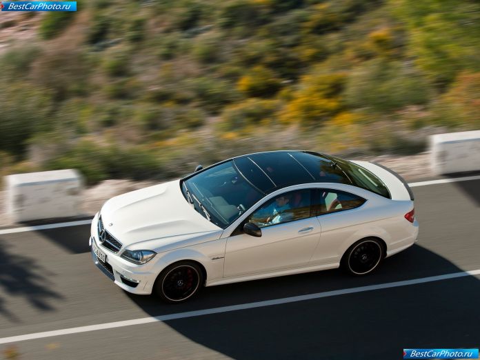 2012 Mercedes-Benz C63 Amg Coupe - фотография 21 из 58 2012 Mercedes-Benz C63 Amg Coupe - фотография 21 из 58