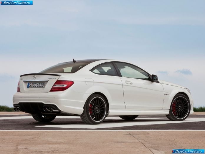 2012 Mercedes-Benz C63 Amg Coupe - фотография 30 из 58 2012 Mercedes-Benz C63 Amg Coupe - фотография 30 из 58