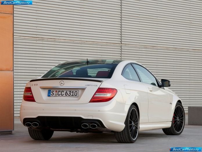 2012 Mercedes-Benz C63 Amg Coupe - фотография 33 из 58 2012 Mercedes-Benz C63 Amg Coupe - фотография 33 из 58