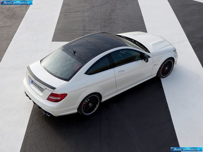 2012 Mercedes-Benz C63 Amg Coupe - фотография 34 из 58 2012 Mercedes-Benz C63 Amg Coupe - фотография 34 из 58