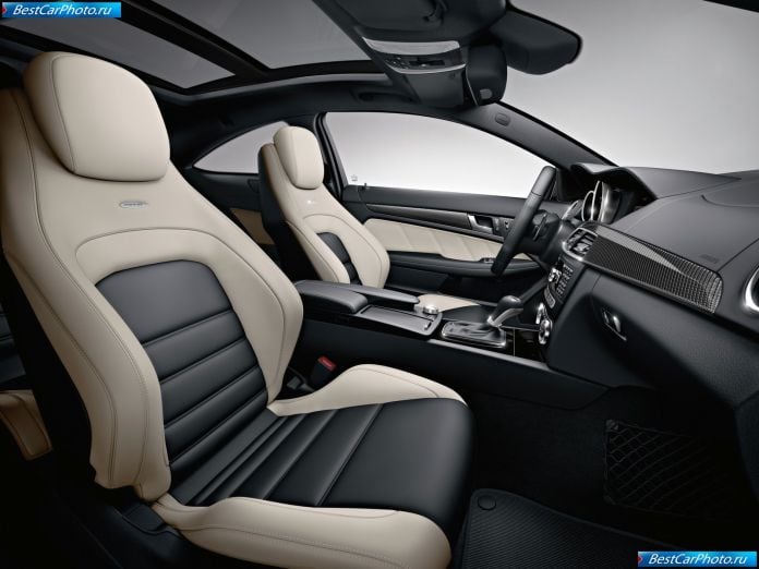 2012 Mercedes-Benz C63 Amg Coupe - фотография 50 из 58