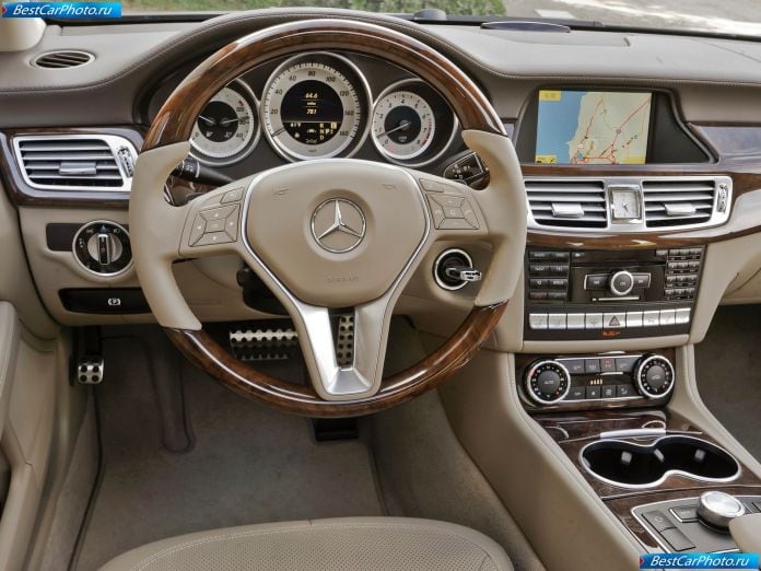 2012 Mercedes-Benz CLS 550 - фотография 52 из 71 2012 Mercedes-Benz CLS 550 - фотография 52 из 71