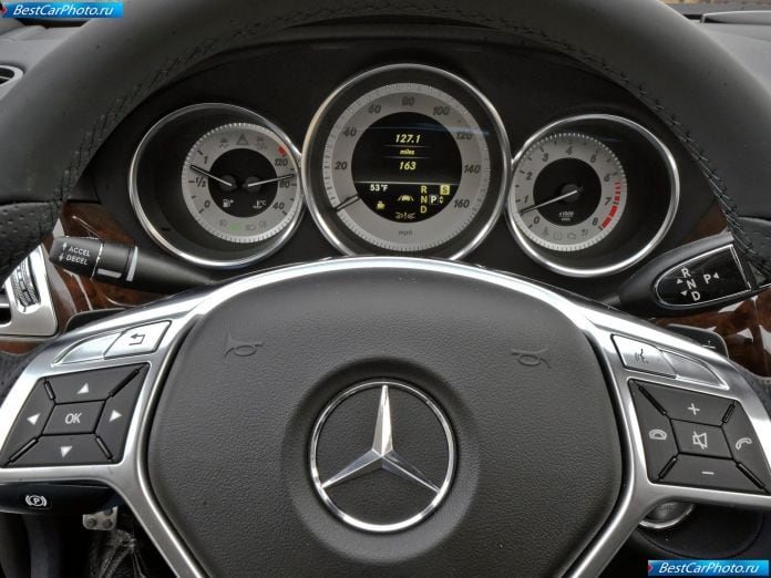 2012 Mercedes-Benz CLS 550 - фотография 53 из 71 2012 Mercedes-Benz CLS 550 - фотография 53 из 71
