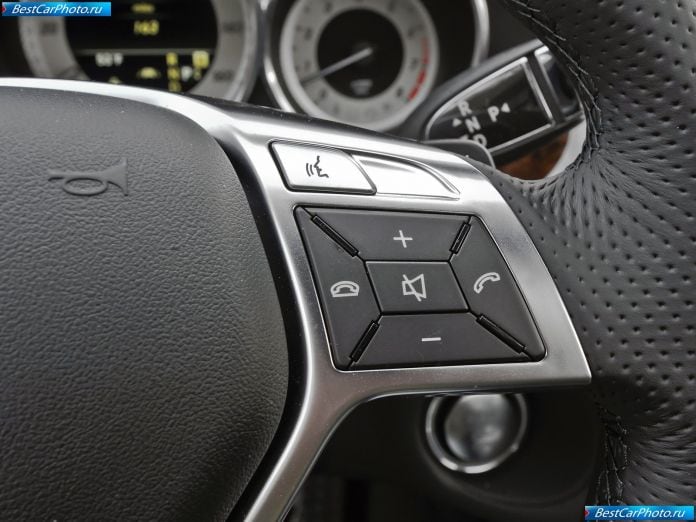 2012 Mercedes-Benz CLS 550 - фотография 57 из 71