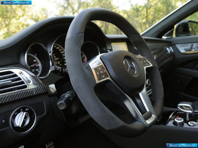 2012 Mercedes-Benz CLS63 AMG US version - фотография 105 из 157