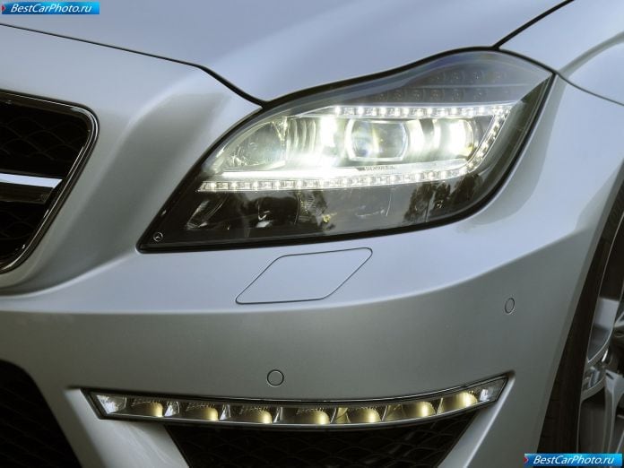 2012 Mercedes-Benz CLS63 AMG US version - фотография 122 из 157