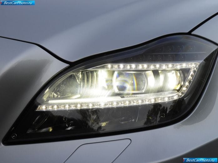 2012 Mercedes-Benz CLS63 AMG US version - фотография 124 из 157