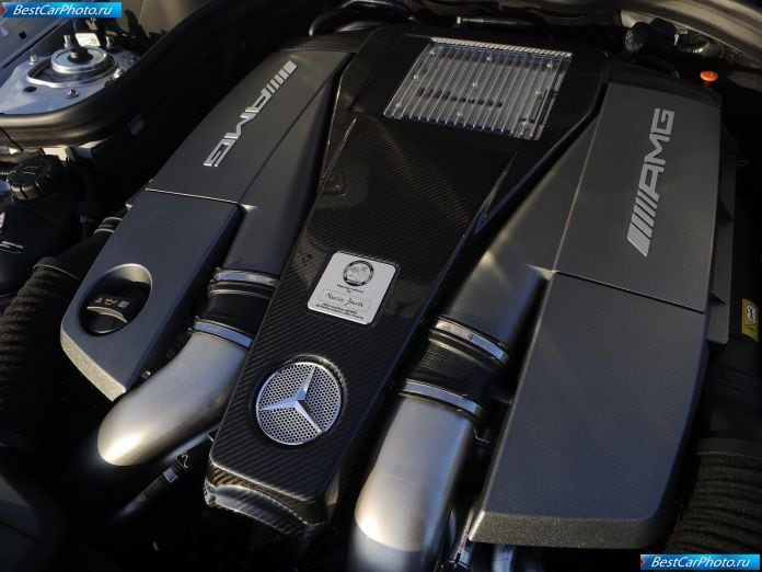 2012 Mercedes-Benz CLS63 AMG US version - фотография 141 из 157