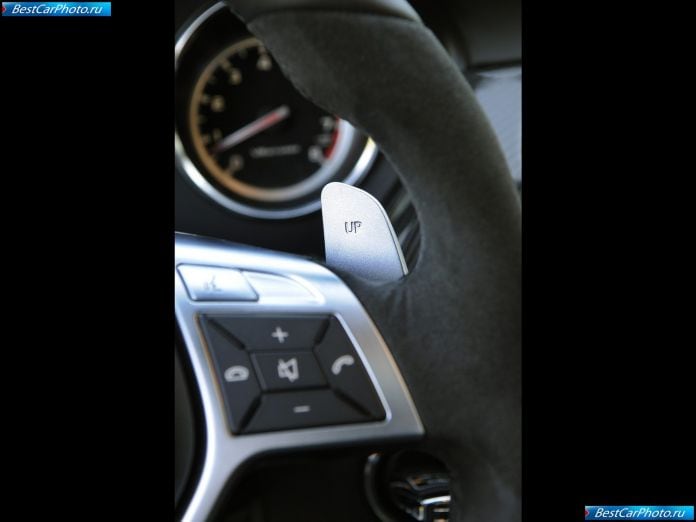 2012 Mercedes-Benz CLS63 AMG US version - фотография 153 из 157
