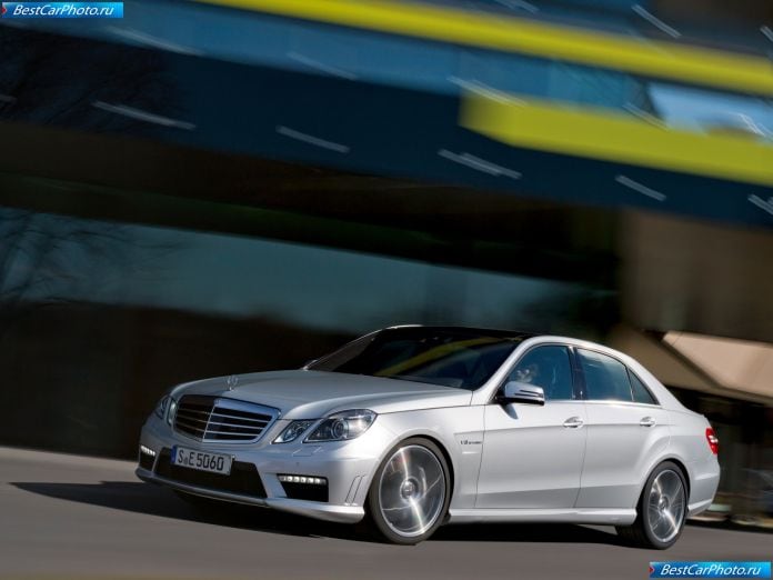 2012 Mercedes-Benz E63 Amg - фотография 1 из 12 2012 Mercedes-Benz E63 Amg - фотография 1 из 12