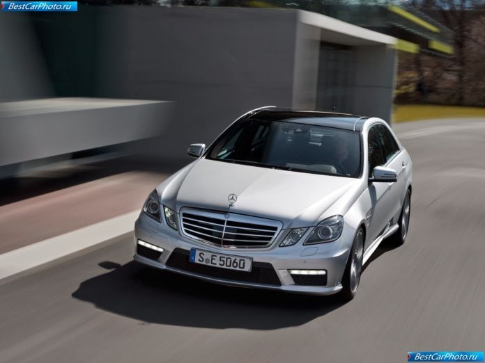 2012 Mercedes-Benz E63 Amg - фотография 3 из 12