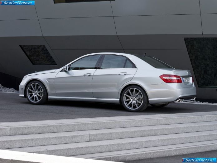 2012 Mercedes-Benz E63 Amg - фотография 6 из 12 2012 Mercedes-Benz E63 Amg - фотография 6 из 12