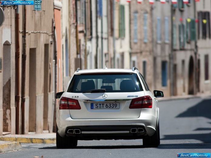 2012 Mercedes-Benz E63 Amg Wagon - фотография 28 из 42