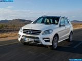 mercedes-benz_2012-m-class_1600x1200_024.jpg