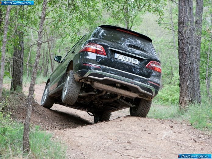 2012 Mercedes-Benz M-class - фотография 136 из 211