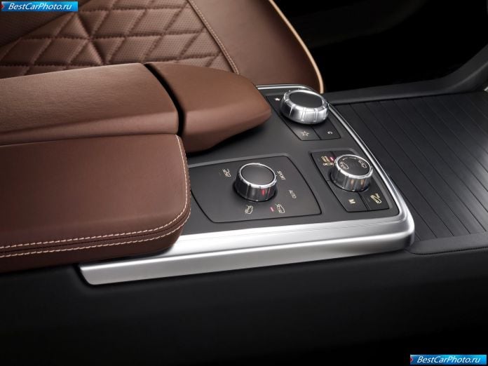 2012 Mercedes-Benz M-class - фотография 182 из 211