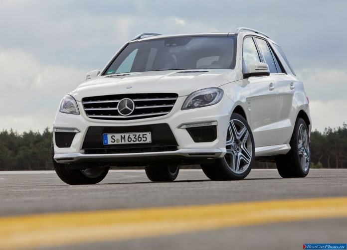 2012 Mercedes-Benz ML63 AMG - фотография 1 из 83 2012 Mercedes-Benz ML63 AMG - фотография 1 из 83