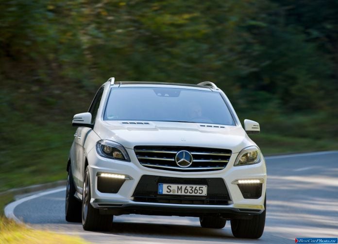 2012 Mercedes-Benz ML63 AMG - фотография 16 из 83
