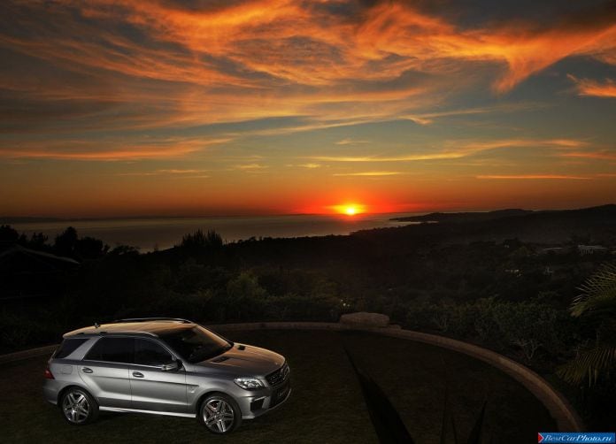 2012 Mercedes-Benz ML63 AMG - фотография 18 из 83 2012 Mercedes-Benz ML63 AMG - фотография 18 из 83