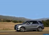 mercedes-benz_2012-ml63_amg_1600x1200_019.jpg