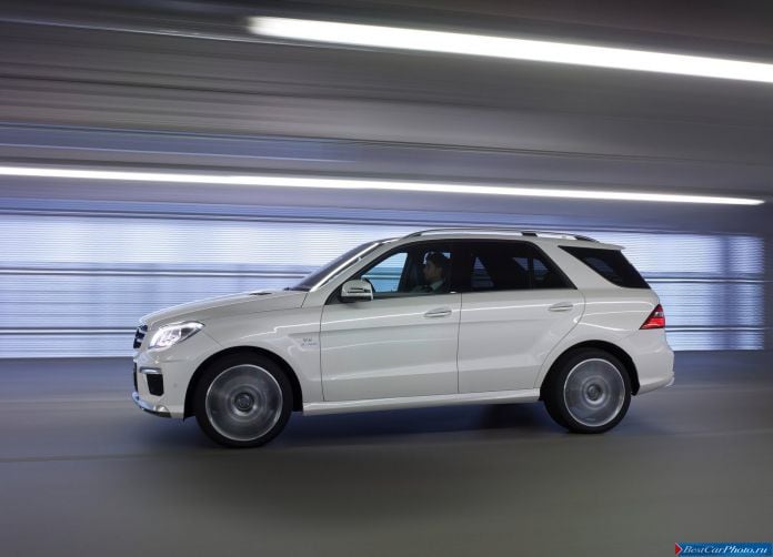 2012 Mercedes-Benz ML63 AMG - фотография 22 из 83 2012 Mercedes-Benz ML63 AMG - фотография 22 из 83