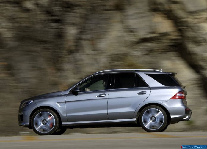 2012 Mercedes-Benz ML63 AMG - фотография 26 из 83