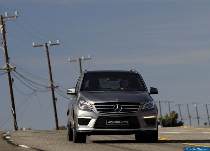 2012 Mercedes-Benz ML63 AMG - фотография 43 из 83 2012 Mercedes-Benz ML63 AMG - фотография 43 из 83