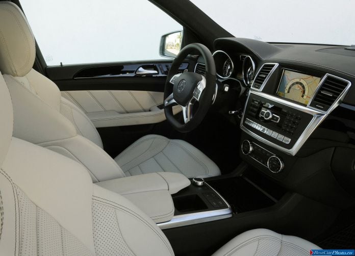 2012 Mercedes-Benz ML63 AMG - фотография 60 из 83 2012 Mercedes-Benz ML63 AMG - фотография 60 из 83