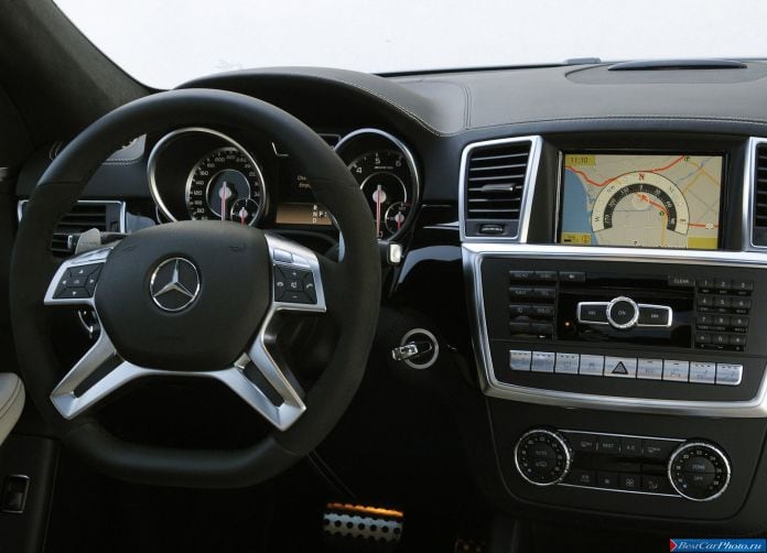 2012 Mercedes-Benz ML63 AMG - фотография 63 из 83